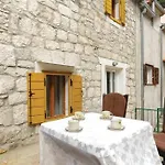 Apartment Protrka